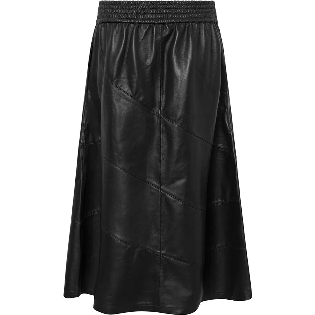 Beautiful a-shape Riga leather skirt / 51122 - Black (Nero)