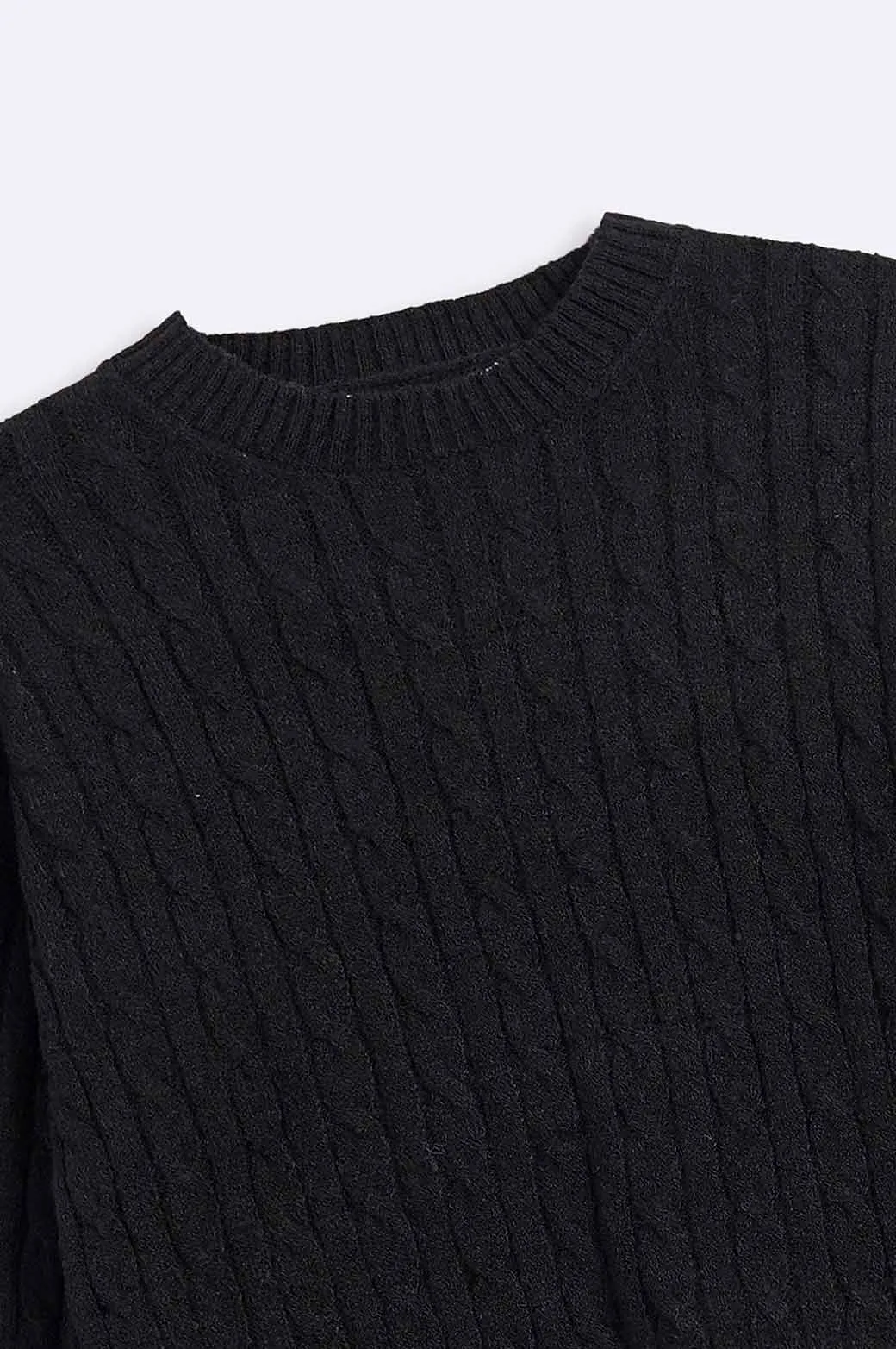 CABLE-KNIT CROPPED SWEATER