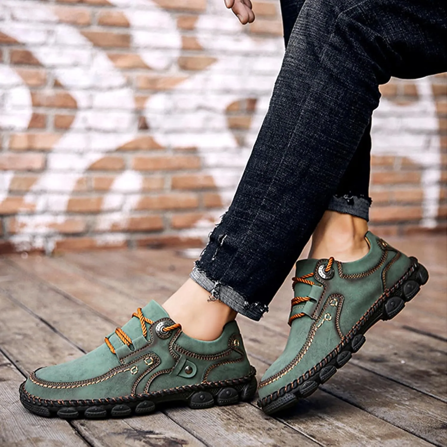 Men's Vintage Leather Casual Loafers Hand-Stitched Lace-Up Non-Slip Waterproof Sneakers Fashionable Comfortable Walking Driving Shoes