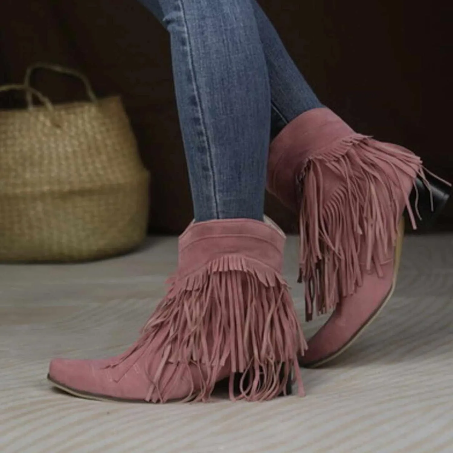 OMEARK Women's Fringed Cowboy Boots, Fashion Flat Suede Mid-Calf Ankle Boots, Winter Fur Lining Slip-On Western Tassel Short Booties Shoes