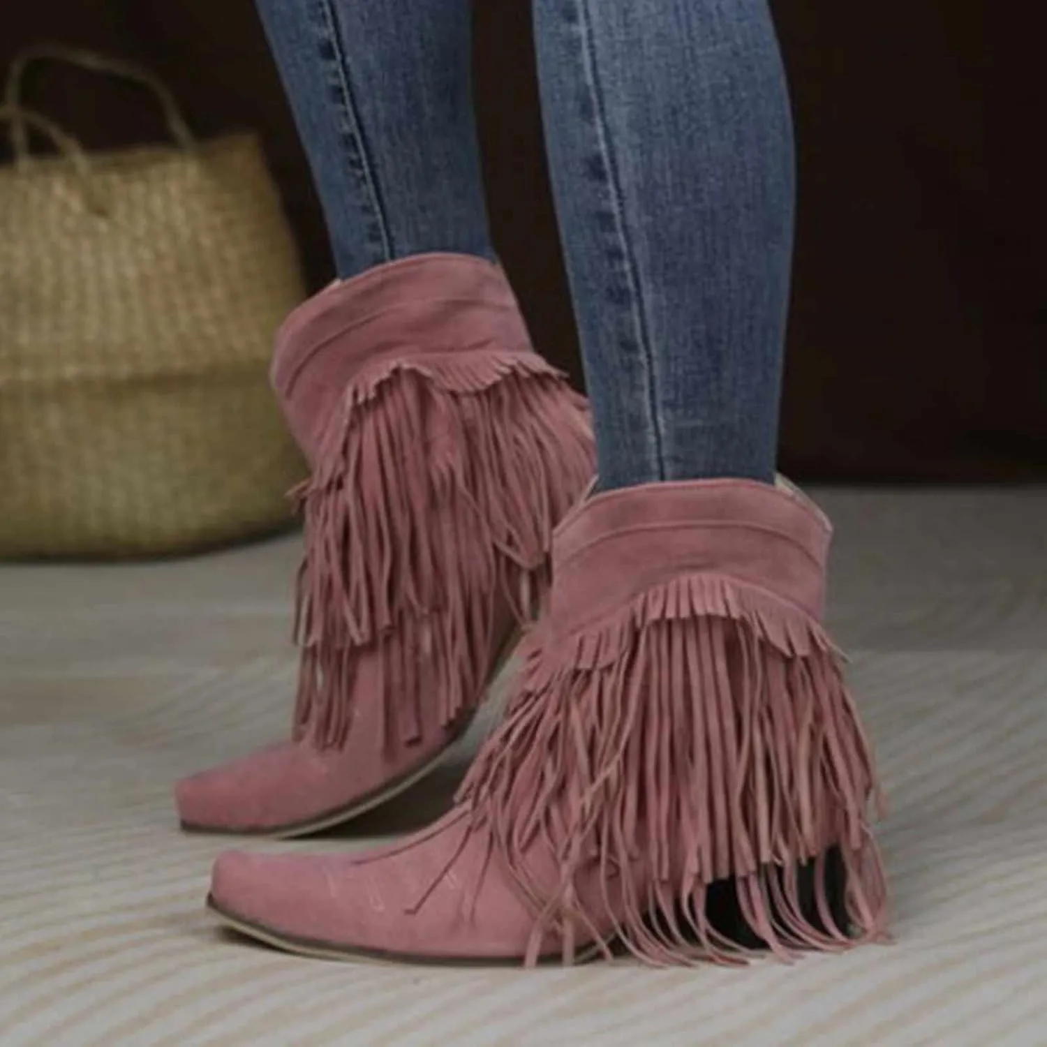 OMEARK Women's Fringed Cowboy Boots, Fashion Flat Suede Mid-Calf Ankle Boots, Winter Fur Lining Slip-On Western Tassel Short Booties Shoes